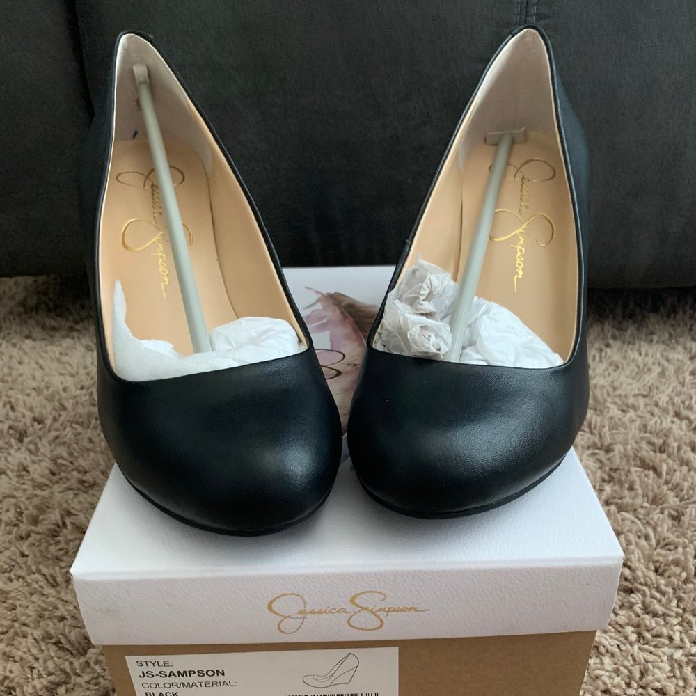 Jessica Simpson black wedges